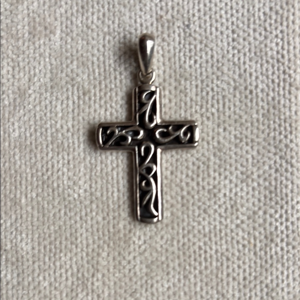 Intricate Silver Cross Necklace Pendant